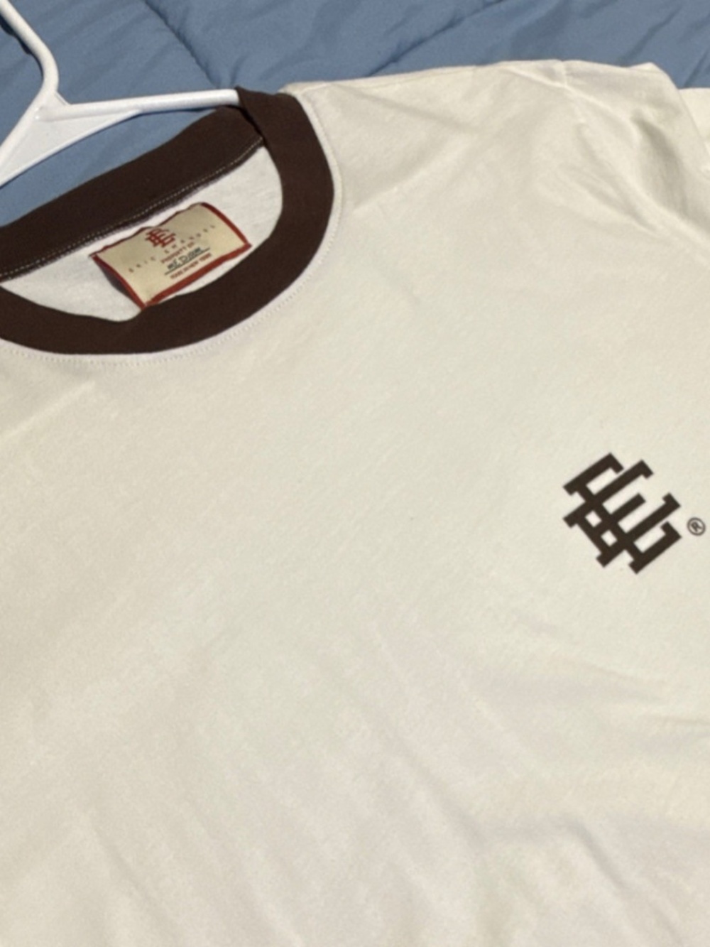 Eric Emanuel Men’s White Brown Logo Crew Neck Short Sleeve T-Shirt Size M